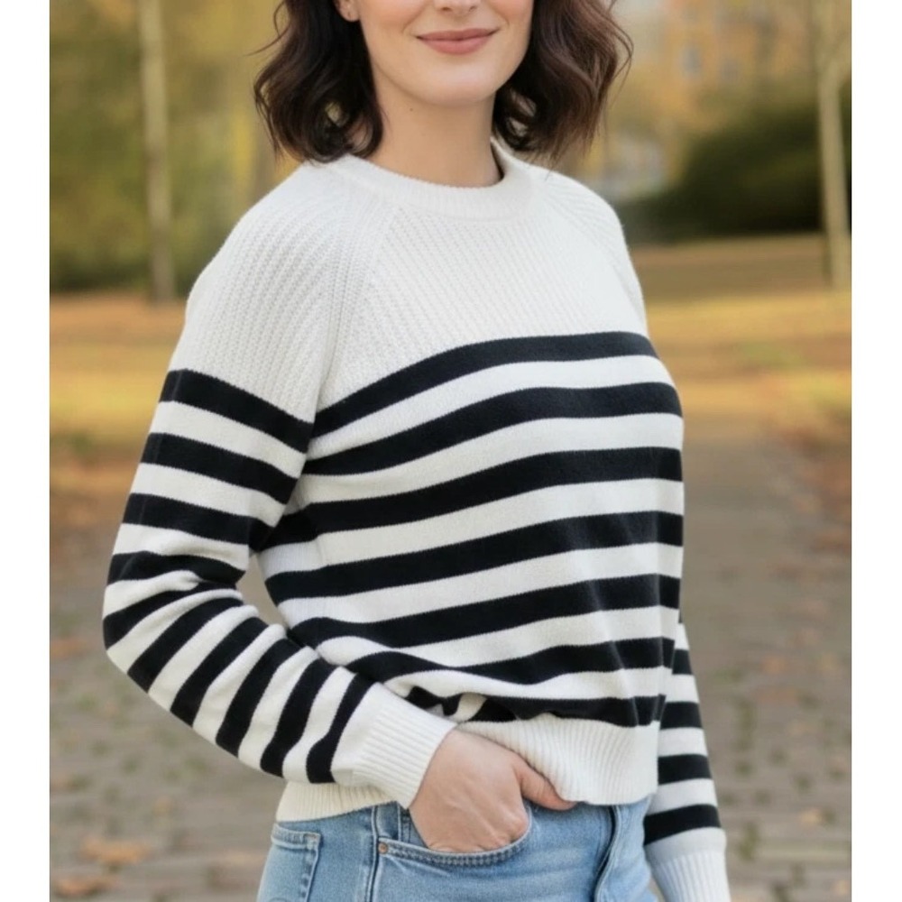 NEW GAP 100% Cotton Striped Crewneck Sweater WOMENS Fall Winter Casual MEDIUM
